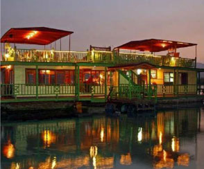 HouseBoat Grill HouseBoat Grill