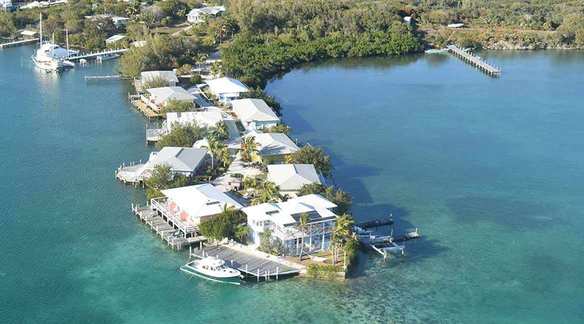 Green Turtle Club Resort & Marina - Buy Everybody a Round!